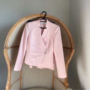 Tahari 2 piece suit set pink